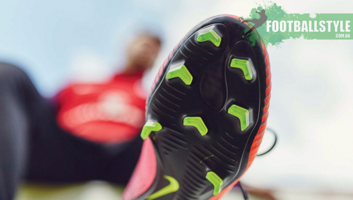 Сколько стоят бутсы Cristiano Ronaldo – полный обзор Nike Mercurial Superfly V - фото 4