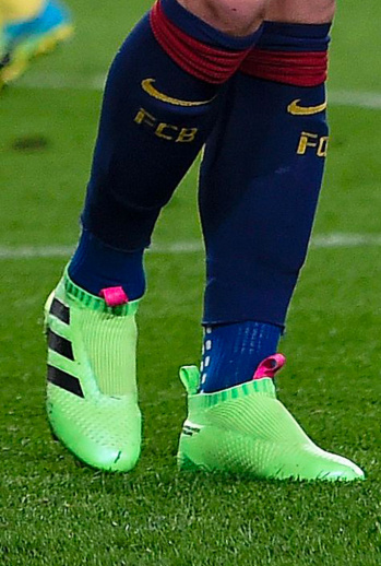 Лучшие футбольные бутсы второй недели февраля 2016 года - 23