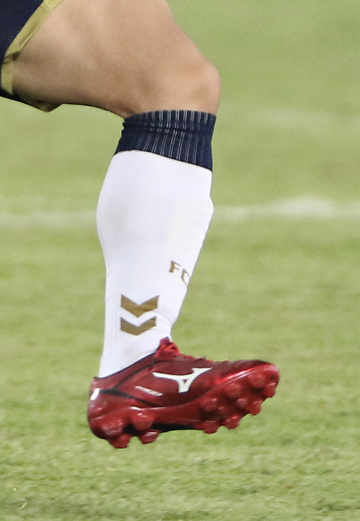 Кращі футбольні бутси кінця лютого 2016 року - фото 21