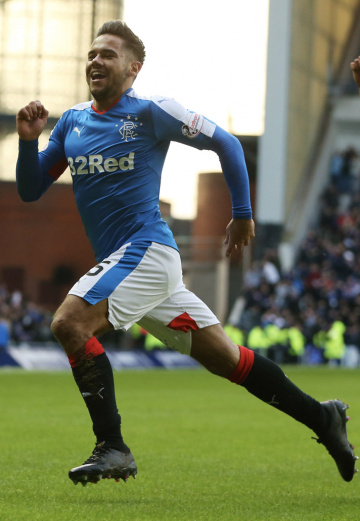 Кращі футбольні бутси кінця лютого 2016 року - фото 22