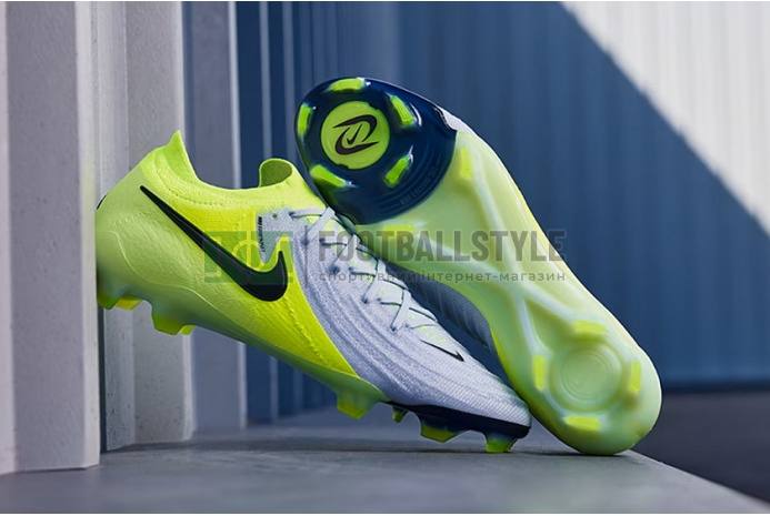 Дитячі бутси Nike Phantom / Детские бутсы Nike Phantom - фото 1