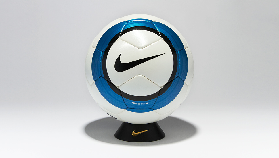 Історія професійного футбольного м'яча Nike у Прем'єр-Лізі - фото 4