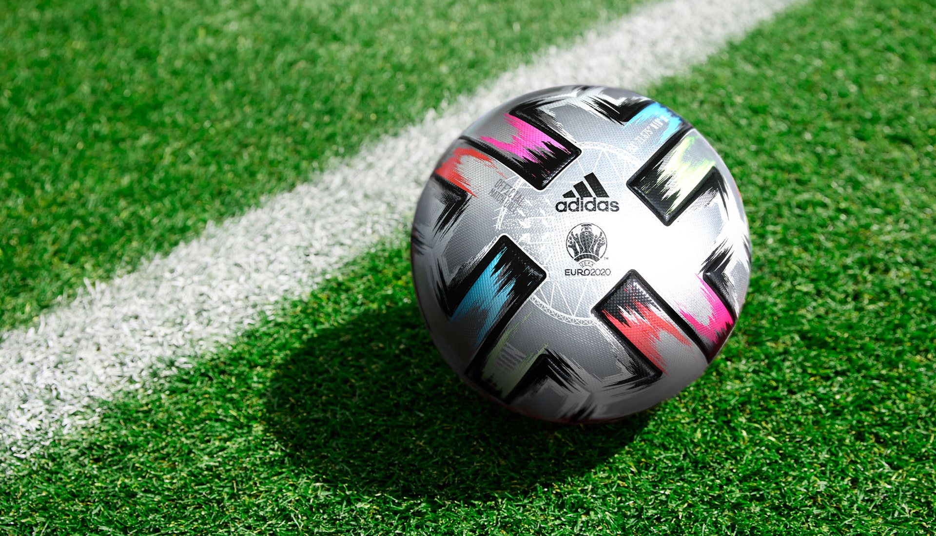 М'яч фінального матчу чемпіонату Європи по футболу 2020 Uniforia  від adidas - фото 1