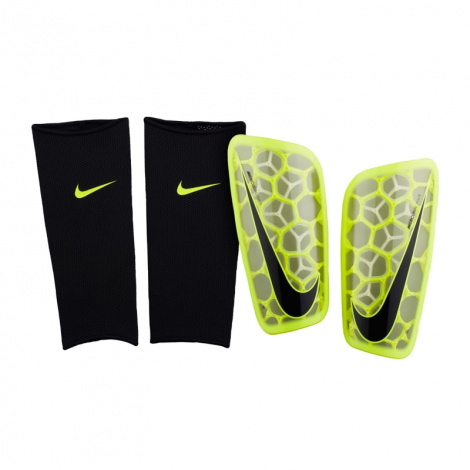 Футбольные щитки Nike Mercurial Flylite