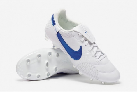 Футбольні бутси Nike Premier III FG (ШКІРА) HM0265-103