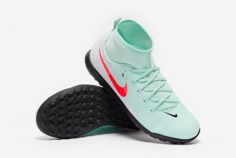 Дитячі сороконіжки Nike Phantom Luna II Club TF Junior FJ2607-300