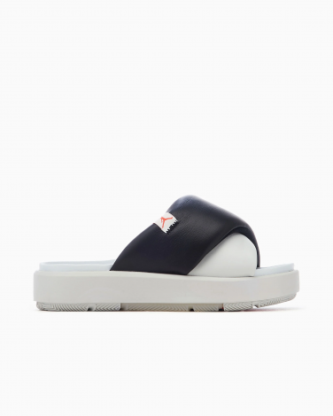 Шлепанцы Jordan Wmns Sophia Slide