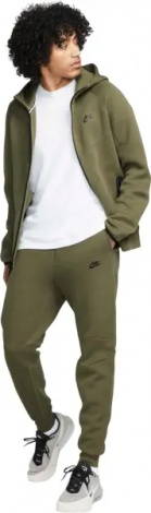 Спортивный костюм Nike SPORTSWEAR TECH FLEECE оливковый FB7921-222__FB8002-222