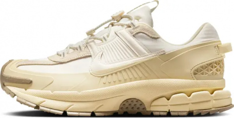 Кросівки Nike ZOOM VOMERO ROAM WINTERIZED бежево-кремові FV2295-101
