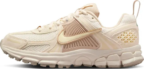 Кроссовки подростковые Nike VOMERO 5 (GS) бежевые HF6998-106