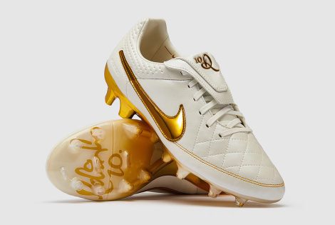 Футбольні бутси Nike Tiempo Legend Regen SE FG IF4388-100