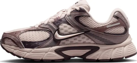 Кроссовки женские Nike V5 RNR SE светло-розово-коричневые IO0464-600