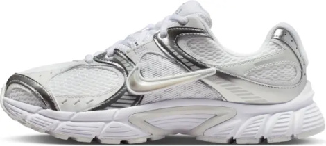 Кросівки жіночі Nike V5 RNR біло-сріблясті HQ7901-112