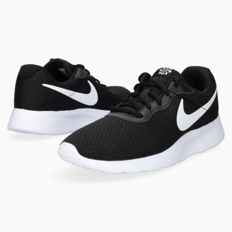 Кроссовки Nike Tanjun