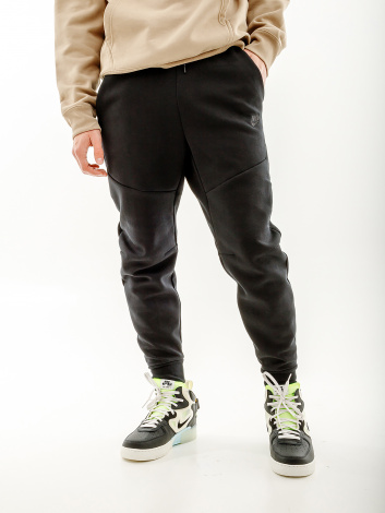 Спортивні штани Nike NK TCH FLC GX JGGR чорні DX0581-010