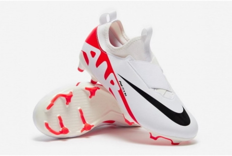 Дитячі футбольні бутси Nike Air Zoom Mercurial Vapor 15 Academy MG Junior DJ5617-600