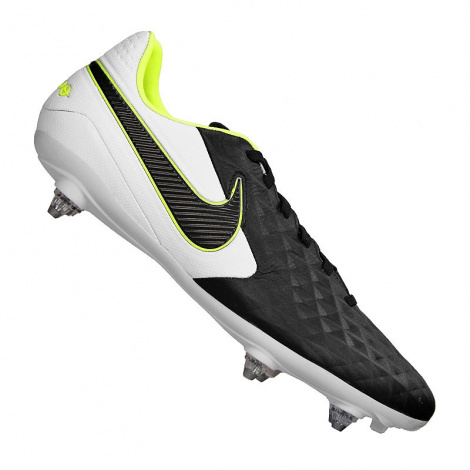 Футбольные бутсы Nike Legend 8 Pro SG