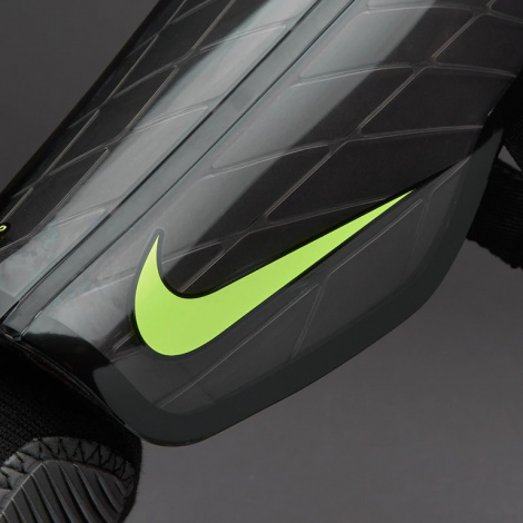 Футбольні щитки Nike Attack Protegga Flex Shin Guard