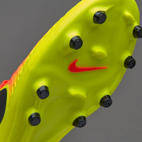 Футбольные бутсы Nike Magista Onda FG