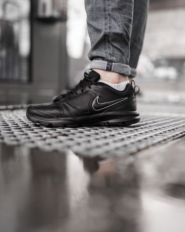 Кроссовки Nike T-Lite Xi