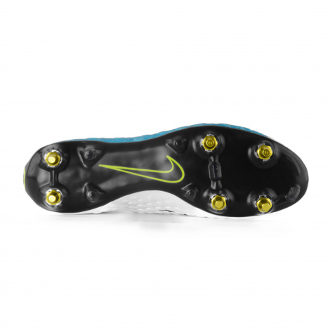 Футбольные бутсы Nike Hypervenom Phantom III DF SG-PRO AC