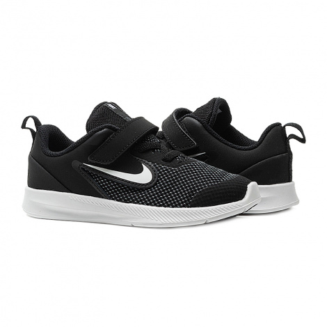 Кросівки дитячі Nike Downshifter 9 чорні AR4137-002