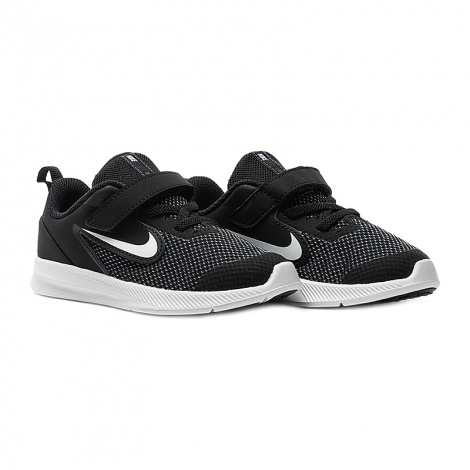 Кросівки дитячі Nike Downshifter 9 чорні AR4137-002