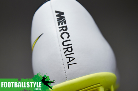 Футбольные сороконожки Nike Mercurial Victory V TF
