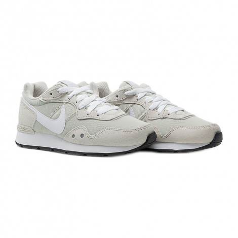 Кросівки Nike Venture Runner бежеві CK2948-002