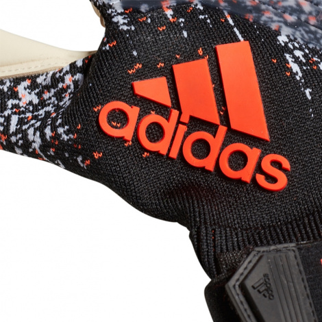 Вратарские перчатки adidas Predator Pro EVDS08