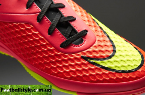 Бутсы для футзала Nike HyperVenom Phelon IC