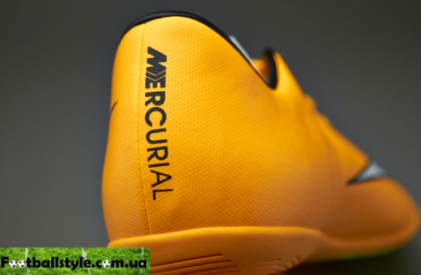 Бутси для футзалу Nike Mercurial Victory V IC