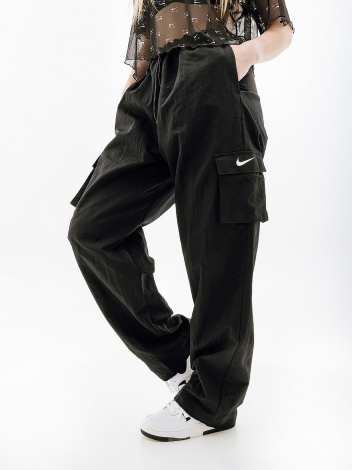 Спортивні штани жіночі Nike W NSW ESSNTL WVN HR PNT CARGO чорні DO7209-010