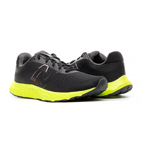 Кросівки бігові New Balance 520 чорні M520BG8
