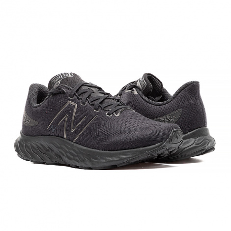 Кросівки бігові New Balance FF X EVOZ V3 чорні MEVOZTB3