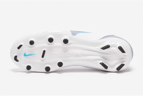 Дитячі футбольні бутси Nike Tiempo Legend 9 Academy MG Junior (шкіра) DA1333-146