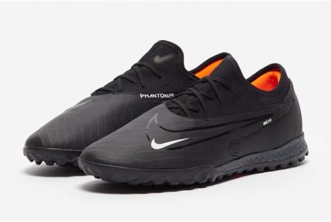 Сороконожки Nike React Phantom GX Pro TF DD9466-010