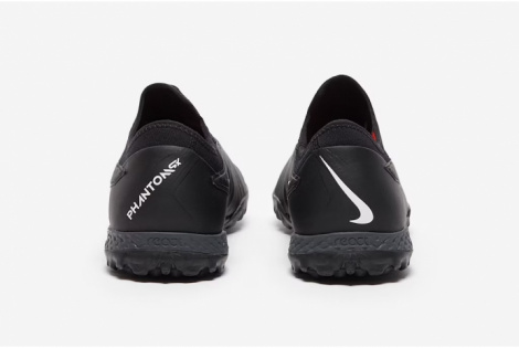 Сороконожки Nike React Phantom GX Pro TF DD9466-010