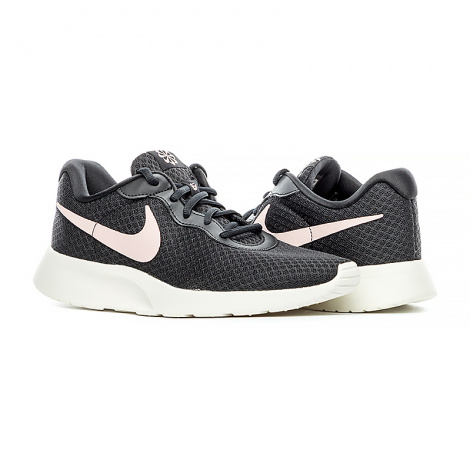 Кроссовки Nike Tanjun Flyease