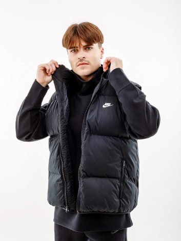 Жилетка Nike CLUB PUFFER чорна FB7373-010