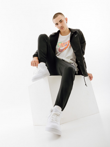 Вітровка Nike M NK AU COACHES JKT чорна DQ5005-010