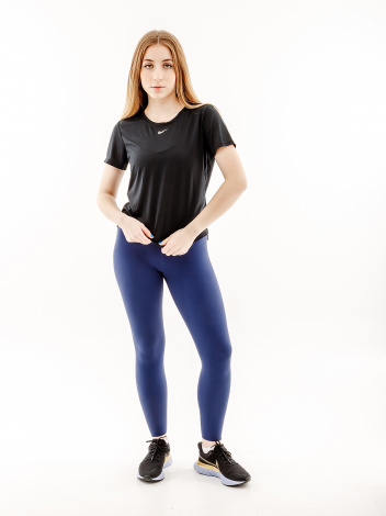 Футболка жіноча Nike W NK ONE DF SS STD TOP чорна DD0638-010