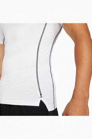 Термофутболка Nike Pro Dri-FIT