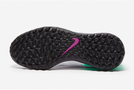 Детские сороконожки Nike Phantom GX Academy TF Junior DD9557-300