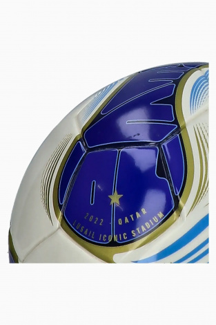 Футбольный мяч adidas Messi