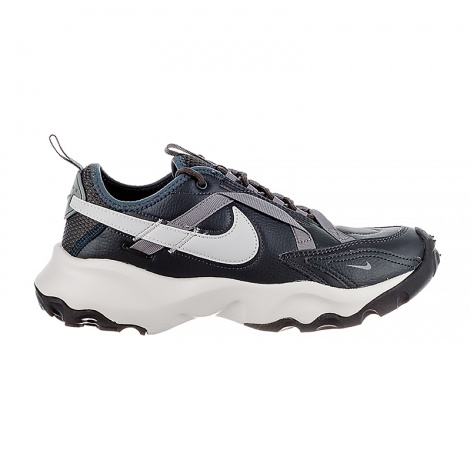 Кросівки жіночі Nike W NIKE TC 7900 чорно-сірі DD9682-001