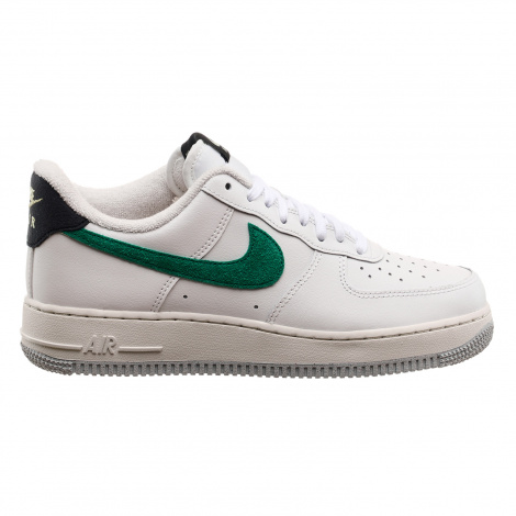 Кросівки Nike AIR FORCE 1 07 білі DR8593-100