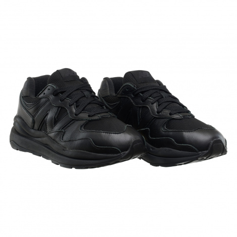 Кросівки New Balance 57/40 чорні M5740LL