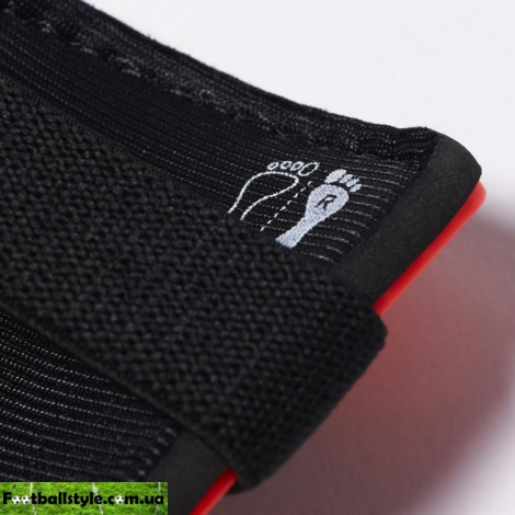 Футбольные щитки Adidas Predator Lite Shinpads