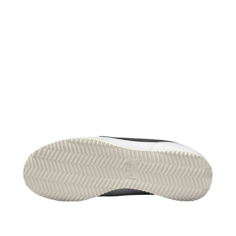 Кроссовки женские Nike W NIKE CORTEZ бело-черные DN1791-100